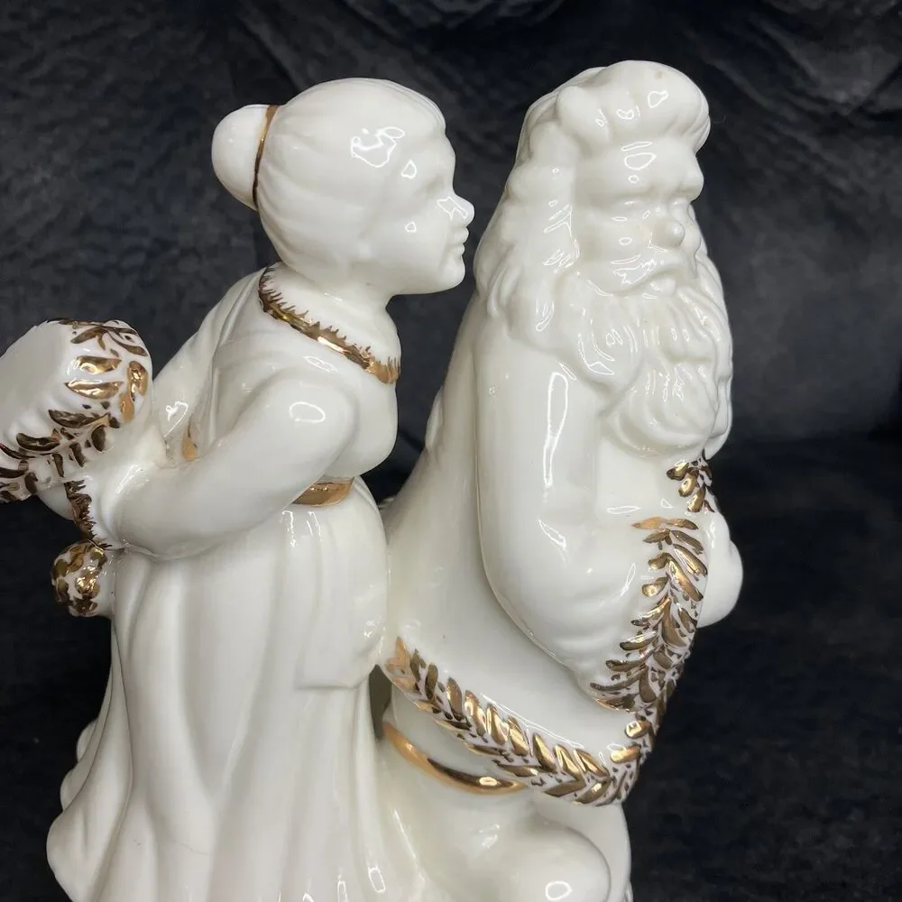 Vintage Christmas Santa Claus Mrs Claus Ceramic Figurine 9